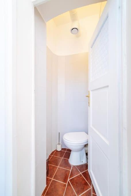 Apartamento Scadarlija Vintage Old Town Renovated Belgrado Exterior foto